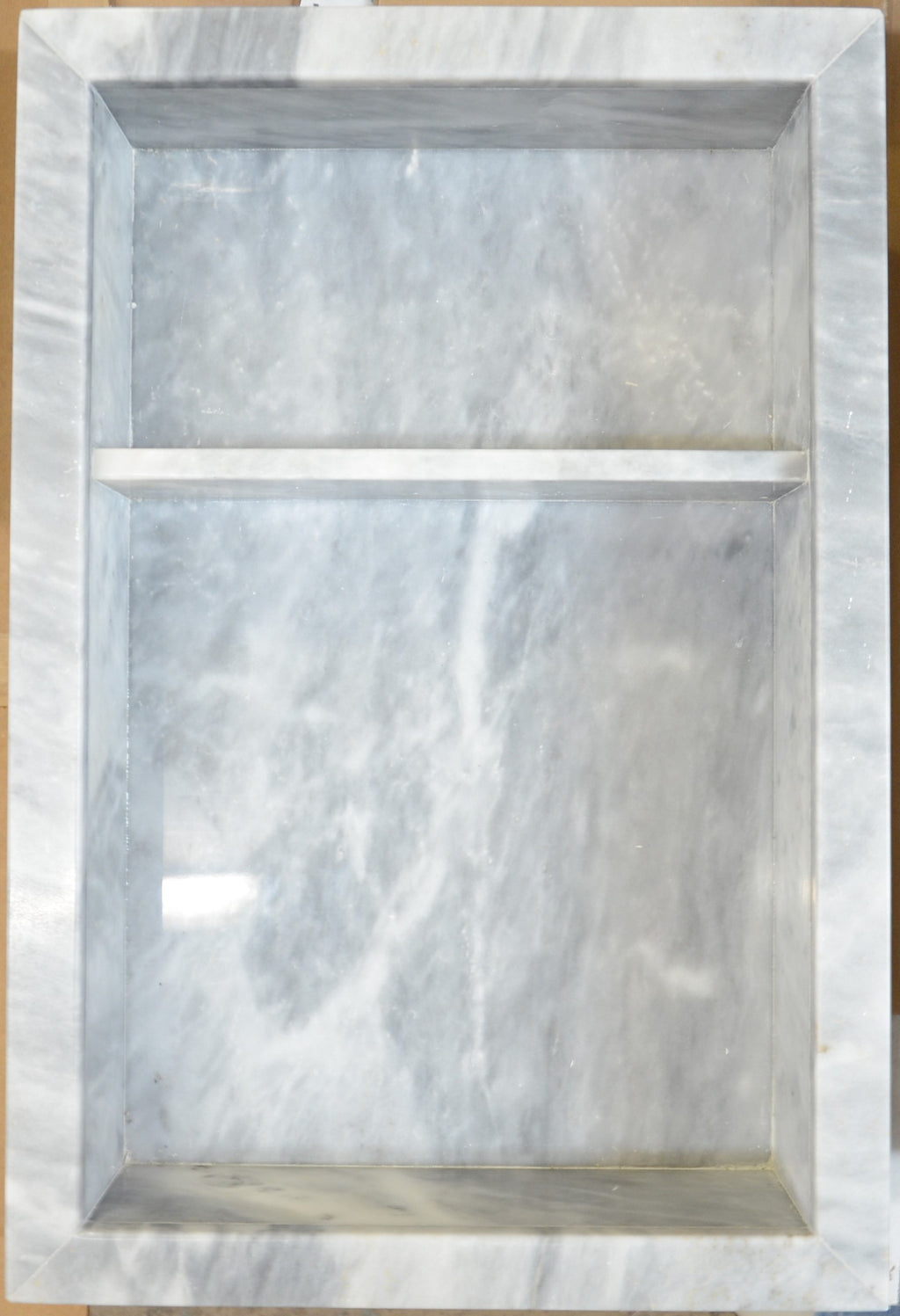 Niche en marbre à une tablette - Gris pâle avec veinage blanc